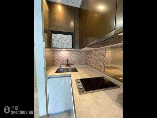 Sai Ying Pun - 63, Pokfulam Emerald House (Tower 2) 07
