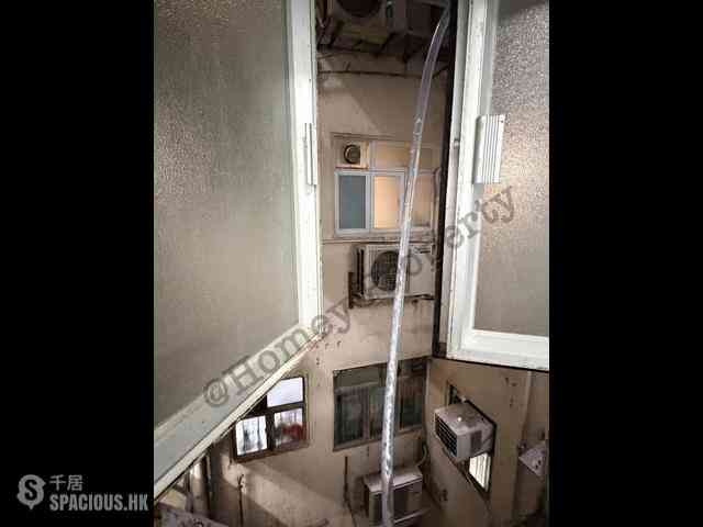 North Point - Metropole Building 06