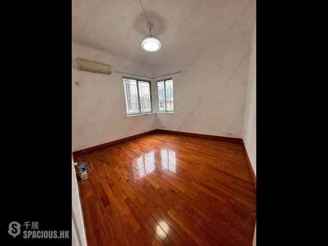 Mid Levels Central - Hong Lok Mansion 04