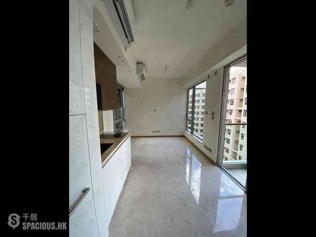 Sai Ying Pun - 63, Pokfulam Amber House (Tower 1) 08