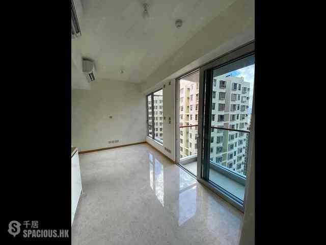 Sai Ying Pun - 63, Pokfulam Amber House (Tower 1) 09