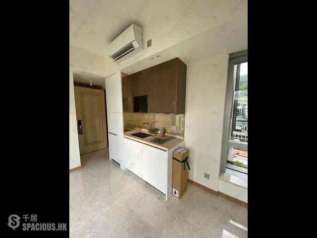 Sai Ying Pun - 63, Pokfulam Amber House (Tower 1) 10