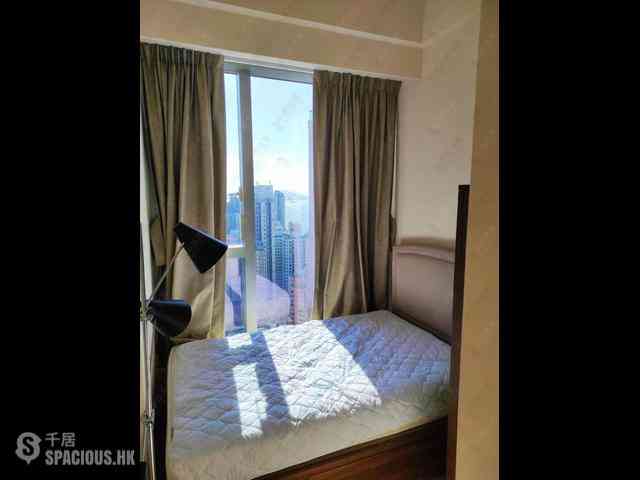 Sai Ying Pun - King's Hill 05
