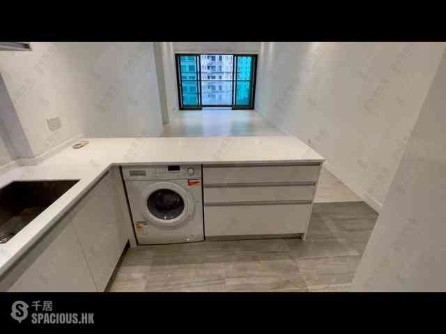 Mid Levels Central - Seymour Place 11