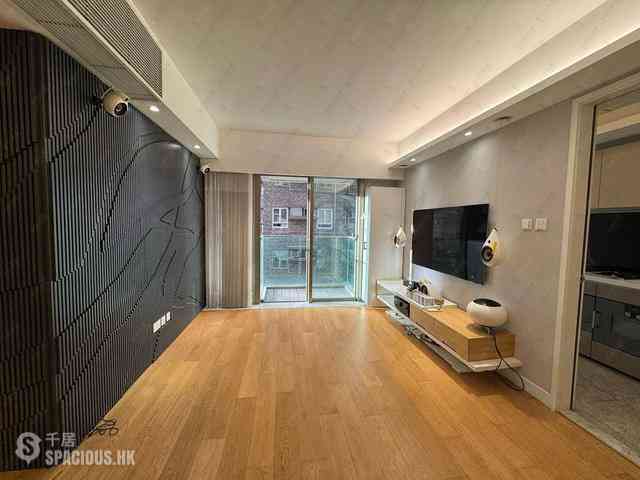 Sai Ying Pun - The Nova 07
