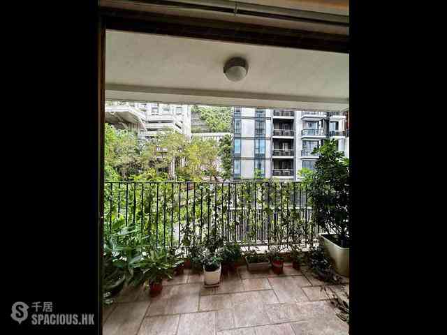 Wan Chai - Phoenix Court 01