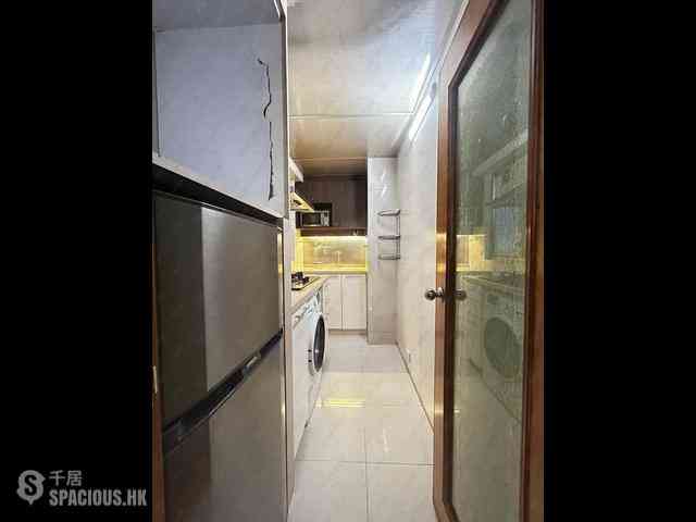 Wan Chai - Phoenix Court 06