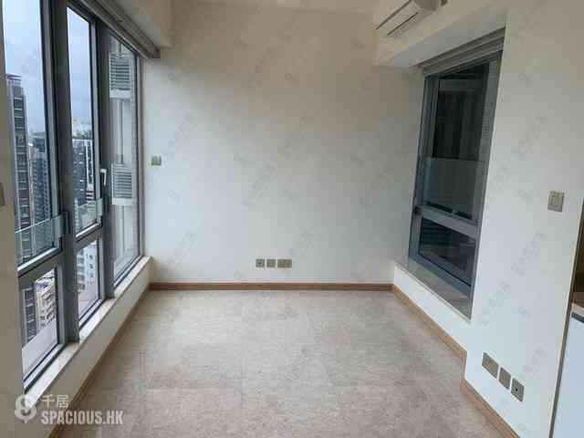 Sai Ying Pun - 63, Pokfulam Emerald House (Tower 2) 01