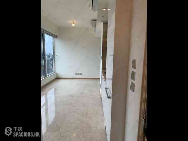 Sai Ying Pun - 63, Pokfulam Emerald House (Tower 2) 04