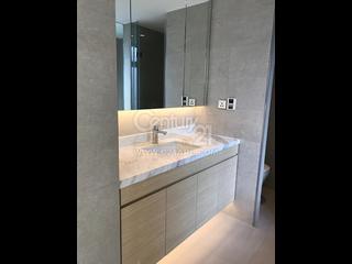 Mid Levels Central - Estoril Court 18