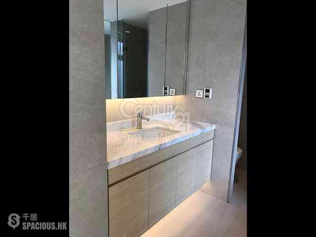 Mid Levels Central - Estoril Court 18