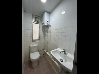 Sai Ying Pun - 256-258, Queen's Road West 02