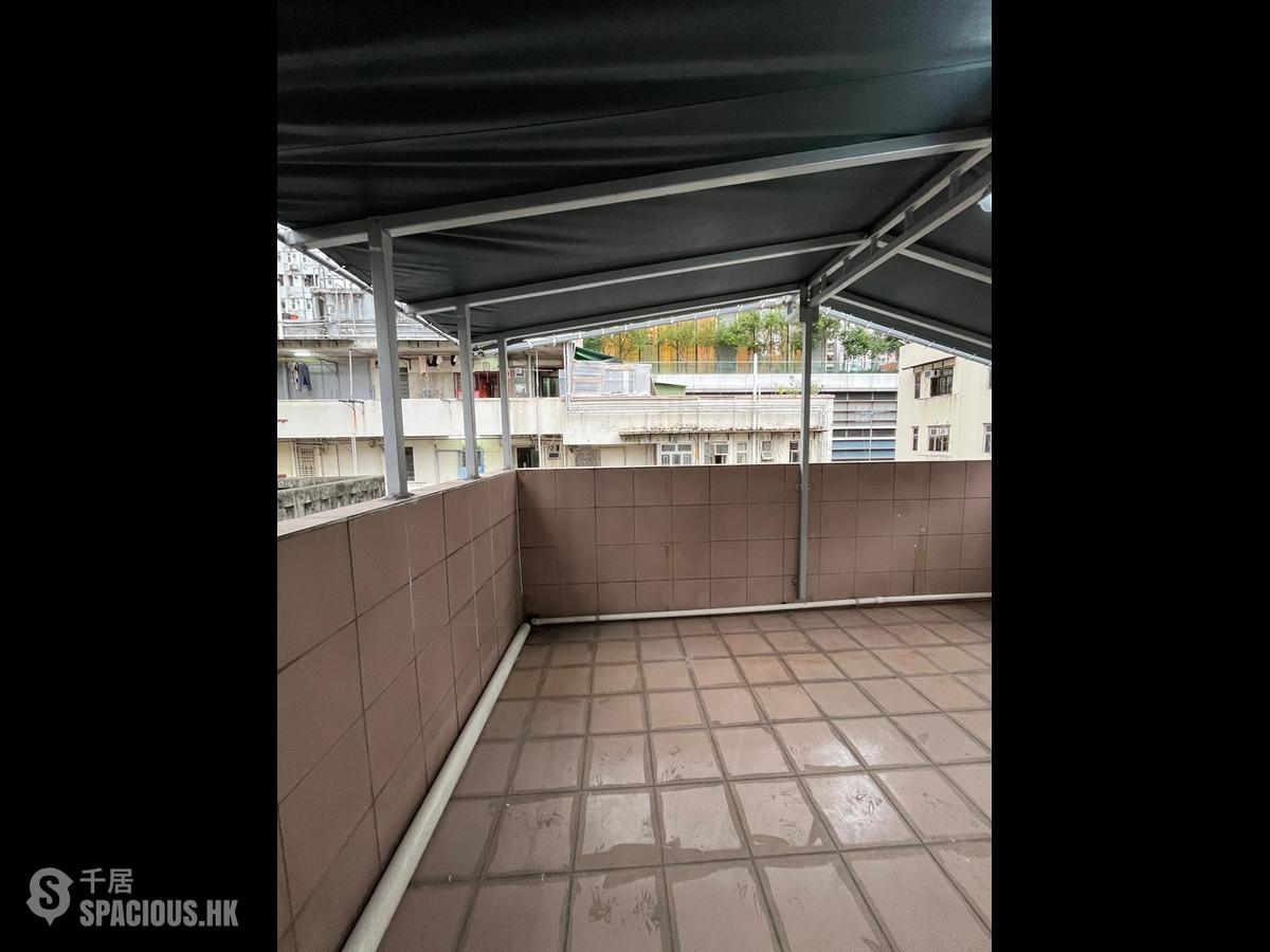 Sai Ying Pun - 246, Queen's Road West 01
