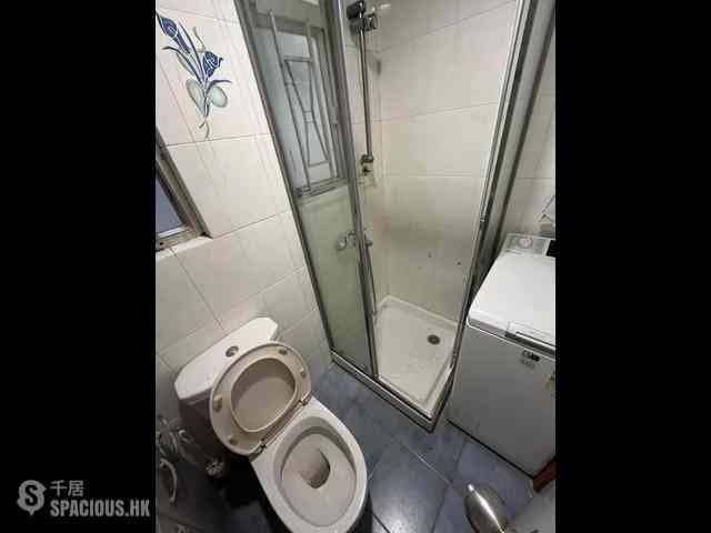Sai Ying Pun - Lee Wah Mansion 04