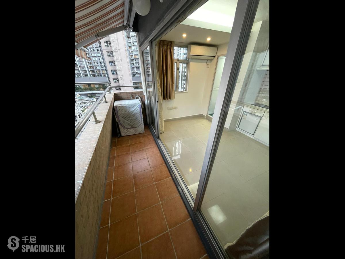 Sai Ying Pun - Wing Lee Building 01