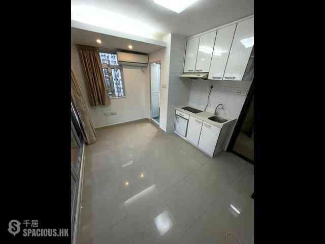 Sai Ying Pun - Wing Lee Building 06