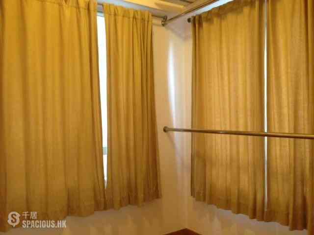 Mid Levels Central - Rich Court 03