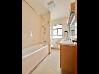 Jardines Lookout - 111, Mount Butler Road 05