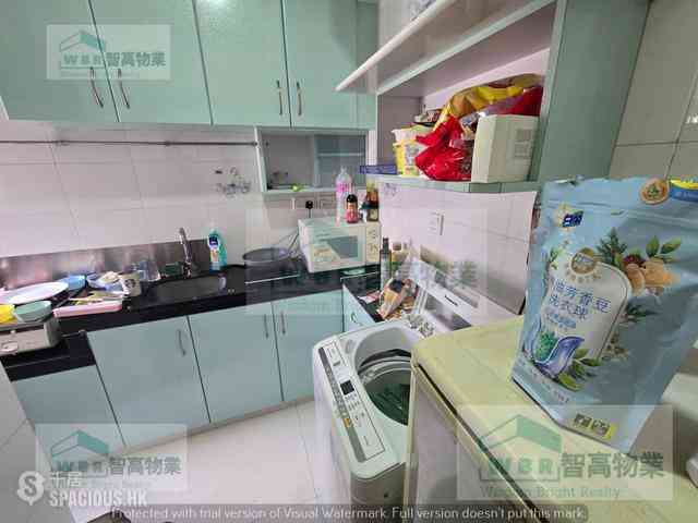 Sai Ying Pun - Kwan Yick Building Phase 3 07