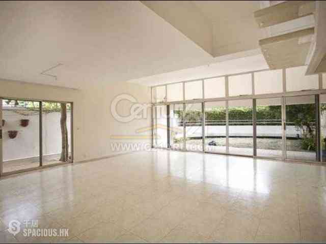 Pok Fu Lam - Bisney Villas 02