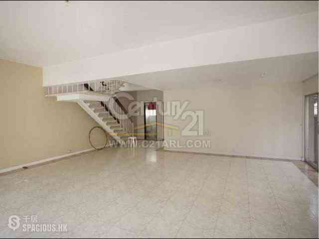 Pok Fu Lam - Bisney Villas 03