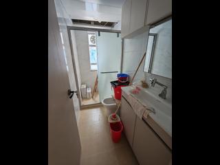 Wan Chai - Hennessy Building 05