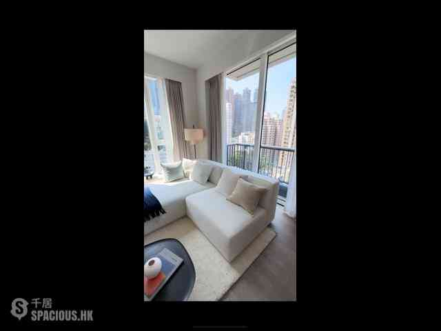 Sheung Wan - 42, Tung St. 01