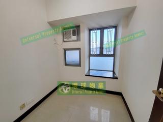 Kennedy Town - The Merton Tower 2 11