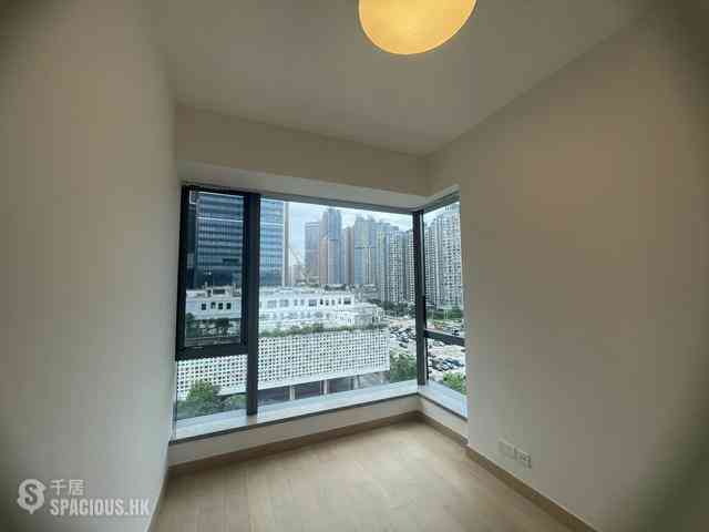 Tseung Kwan O - Capri Block 8 08
