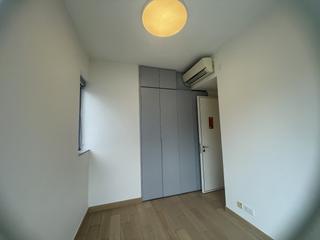 Tseung Kwan O - Capri Block 8 09