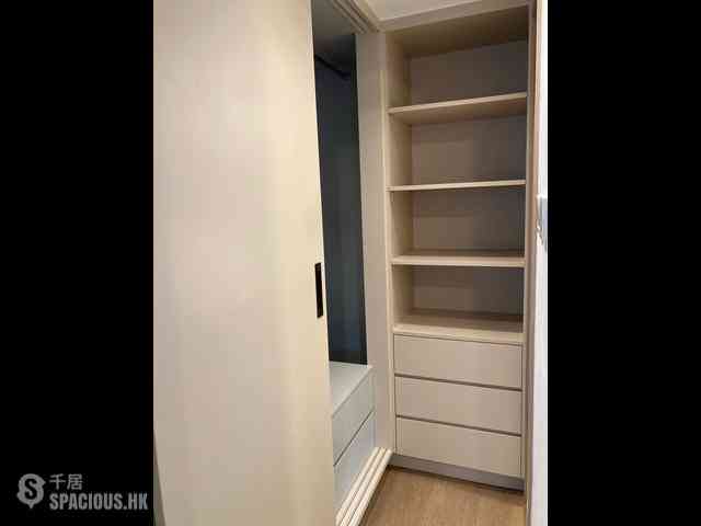 Mid Levels Central - 62B, Robinson Road 05