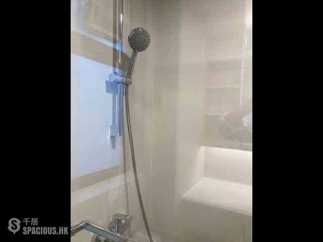 Mid Levels Central - 62B, Robinson Road 07