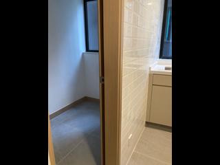 Mid Levels Central - 62B, Robinson Road 08