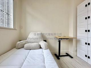 Sai Ying Pun - Fook Moon Building 05