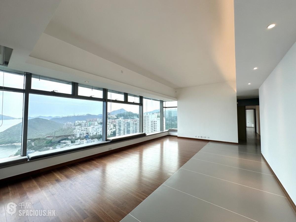 Repulse Bay - Grosvenor Place 01