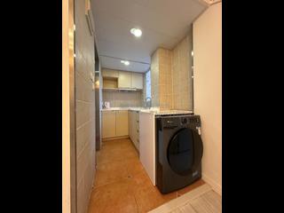 Sai Ying Pun - Fook Moon Building 07
