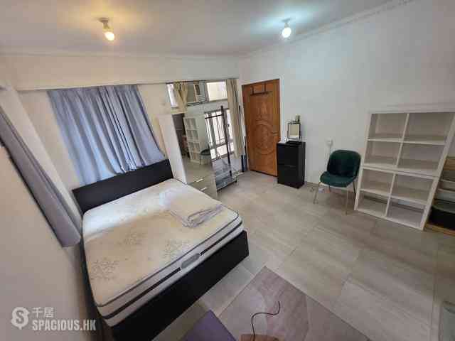 Sai Ying Pun - Ko Wang Court 01