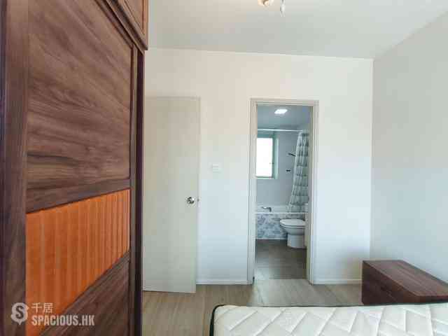 Tsim Sha Tsui - The Victoria Towers 05