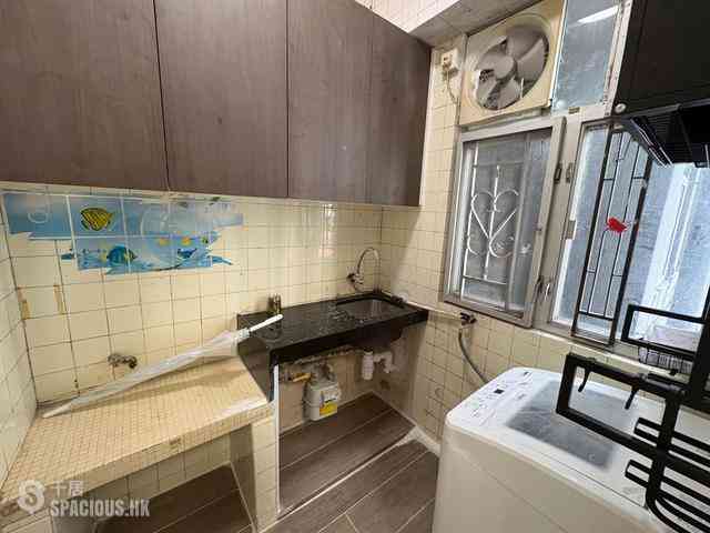 Sai Ying Pun - Federate Building 04