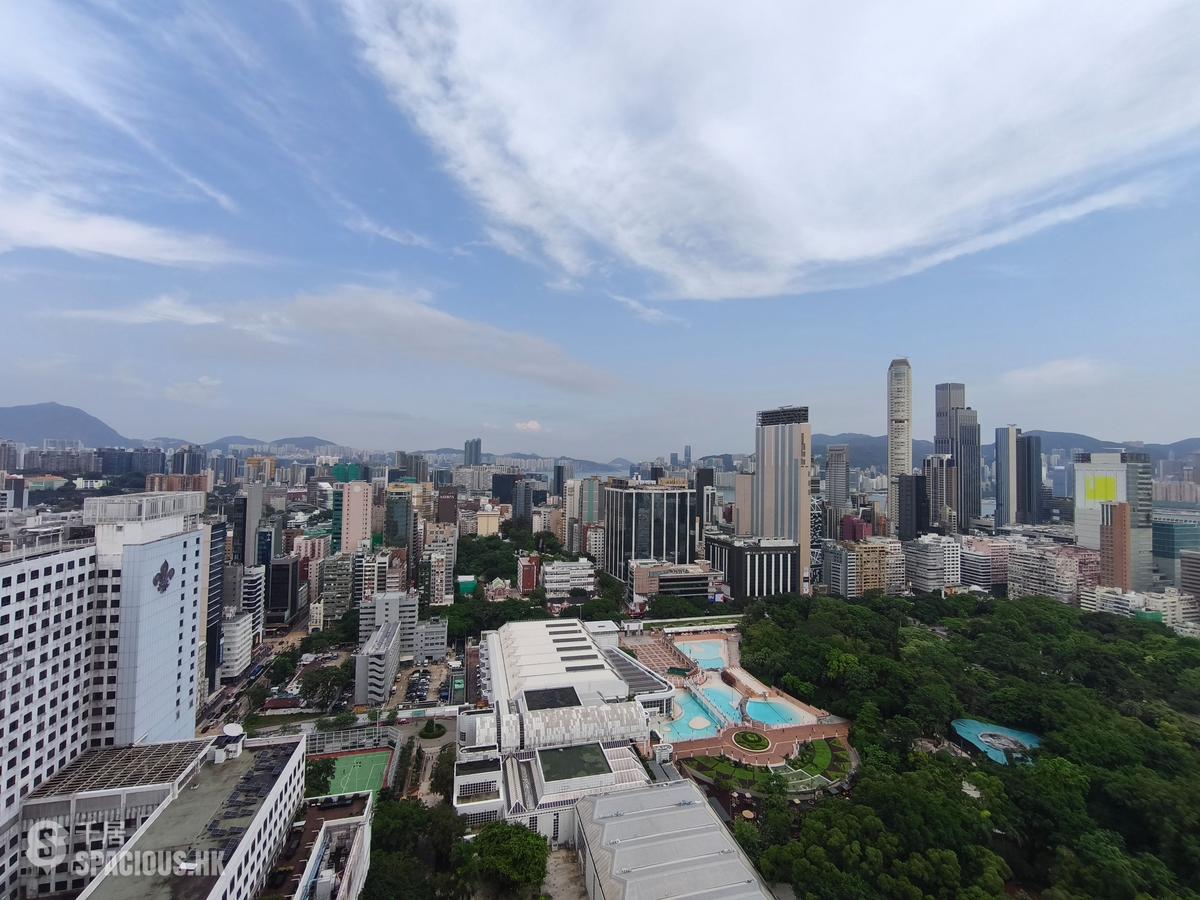 Tsim Sha Tsui - The Victoria Towers 01