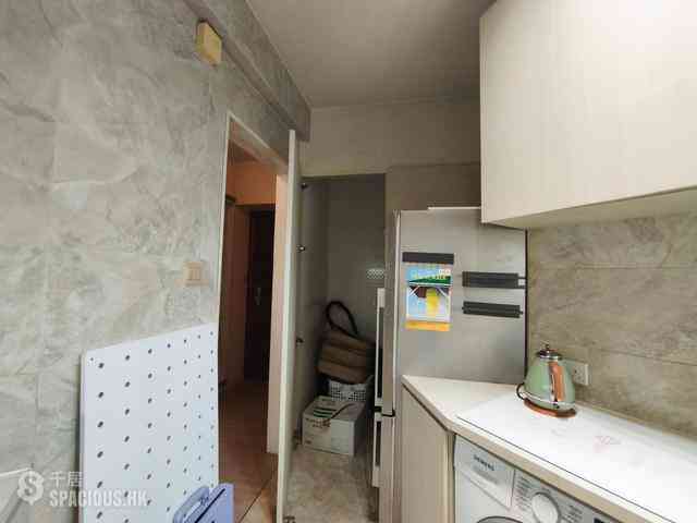 Tsim Sha Tsui - The Victoria Towers 11