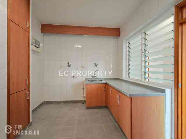 Jardines Lookout - 111, Mount Butler Road 07