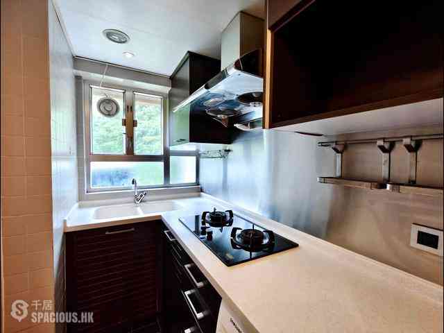 Mid Levels East - Grandview Tower Block A 04
