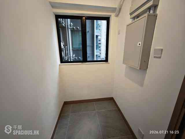 Mid Levels Central - 62B, Robinson Road 10