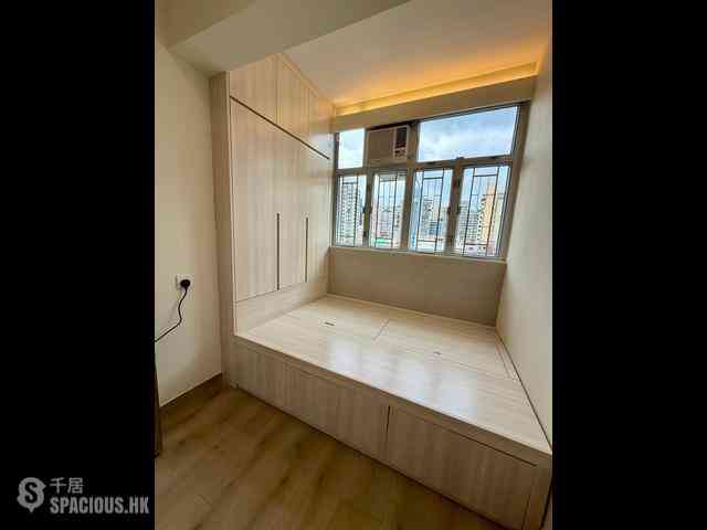 Mong Kok - Ngai Hing Mansion 03