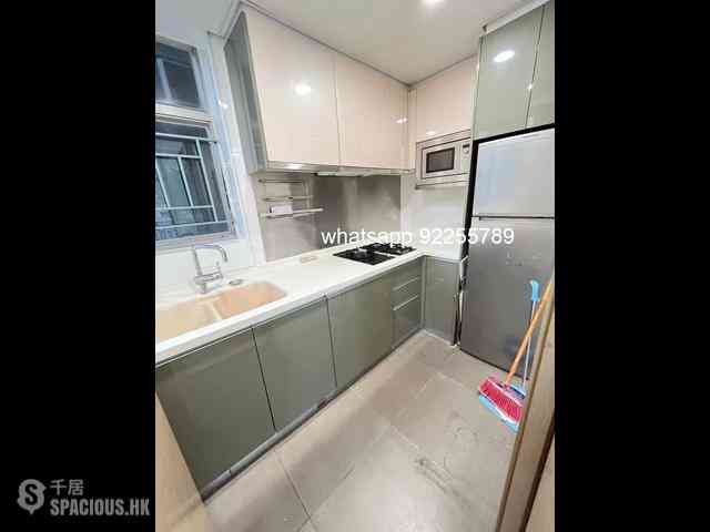 Sai Ying Pun - Island Crest 06