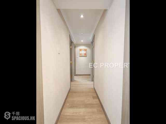 Tai Hang - Grand Deco Tower 06