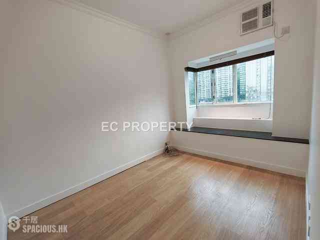 Tai Hang - Grand Deco Tower 13