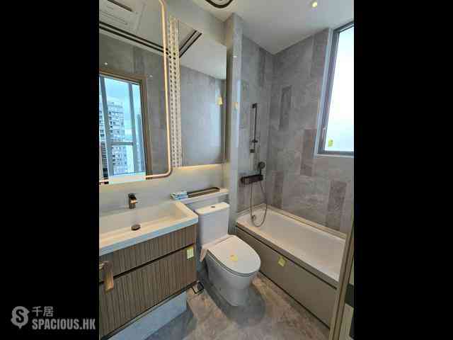 Sai Ying Pun - Upper Manor 08