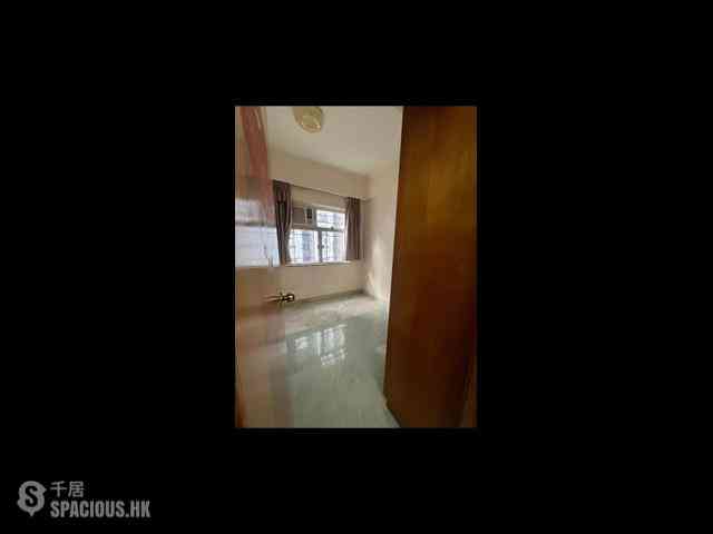 Kennedy Town - Luen Hing Apartments 05